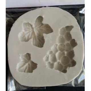 Silic Mould 7cm Grapes/ Leaves MDF008